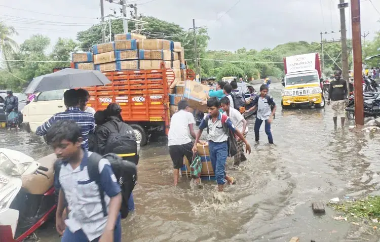 திருவண்ணாமலையில் கொட்டி தீர்த்த மழை-மக்கள் அவதி