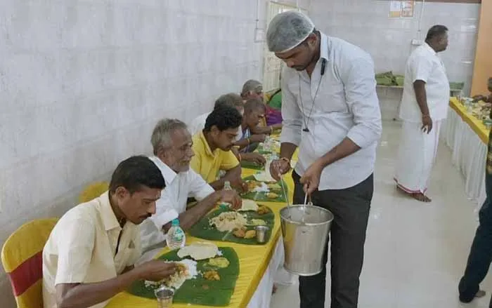 அண்ணாமலையார் கோயிலில் தினமும் 3ஆயிரம் பேருக்கு அன்னதானம்