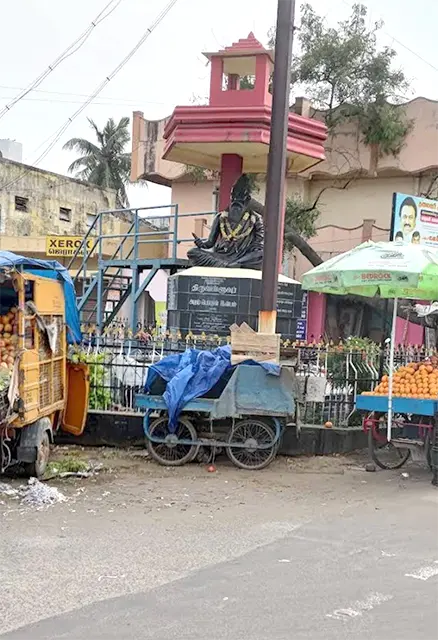 திருவண்ணாமலை திருவள்ளுவர் சிலை திடீர் அகற்றம் 